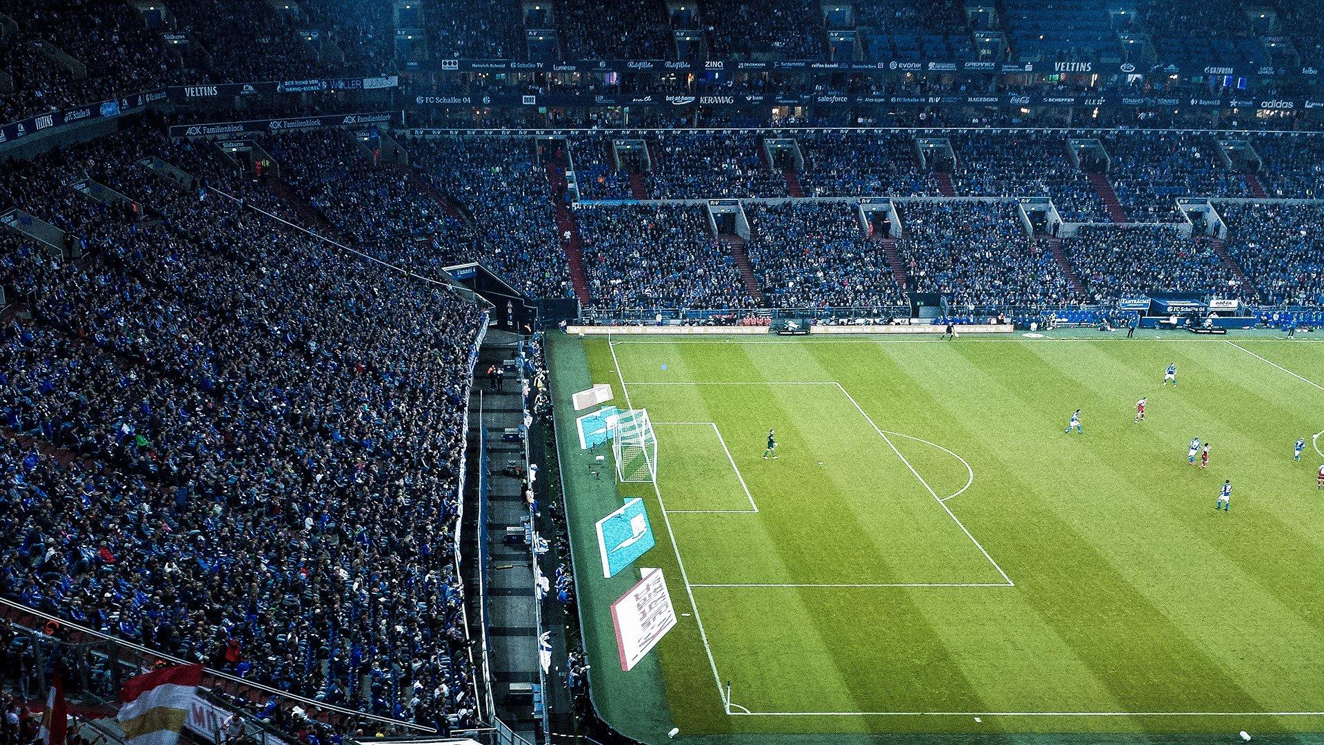 米体独家揭秘，新圣西罗球场将设透明球员通道，会员球迷可近距离直击球员出场瞬间